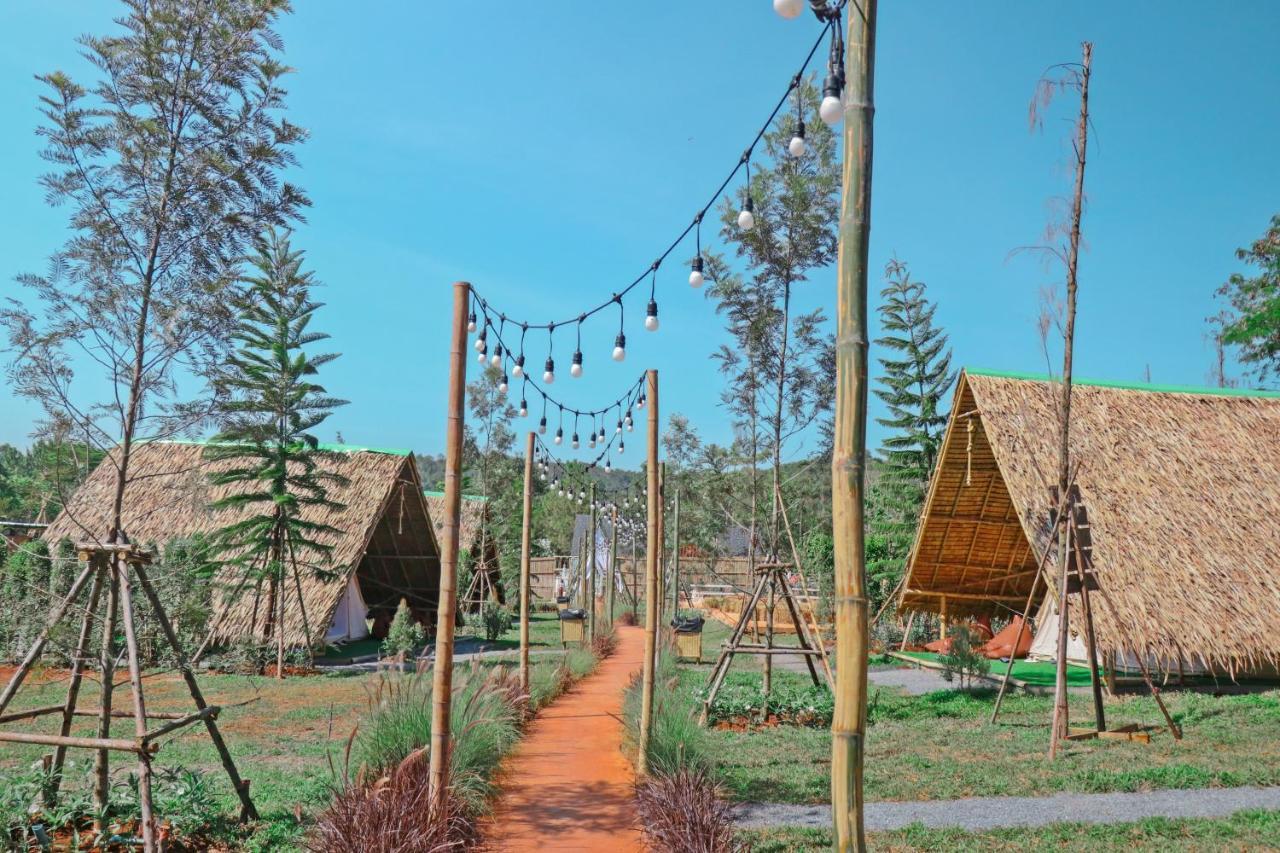 Yellowstone Camps Resort Khao Yai Pak Chong Eksteriør billede