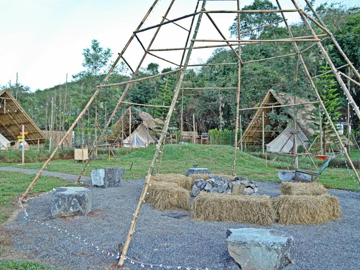 Yellowstone Camps Resort Khao Yai Pak Chong Eksteriør billede
